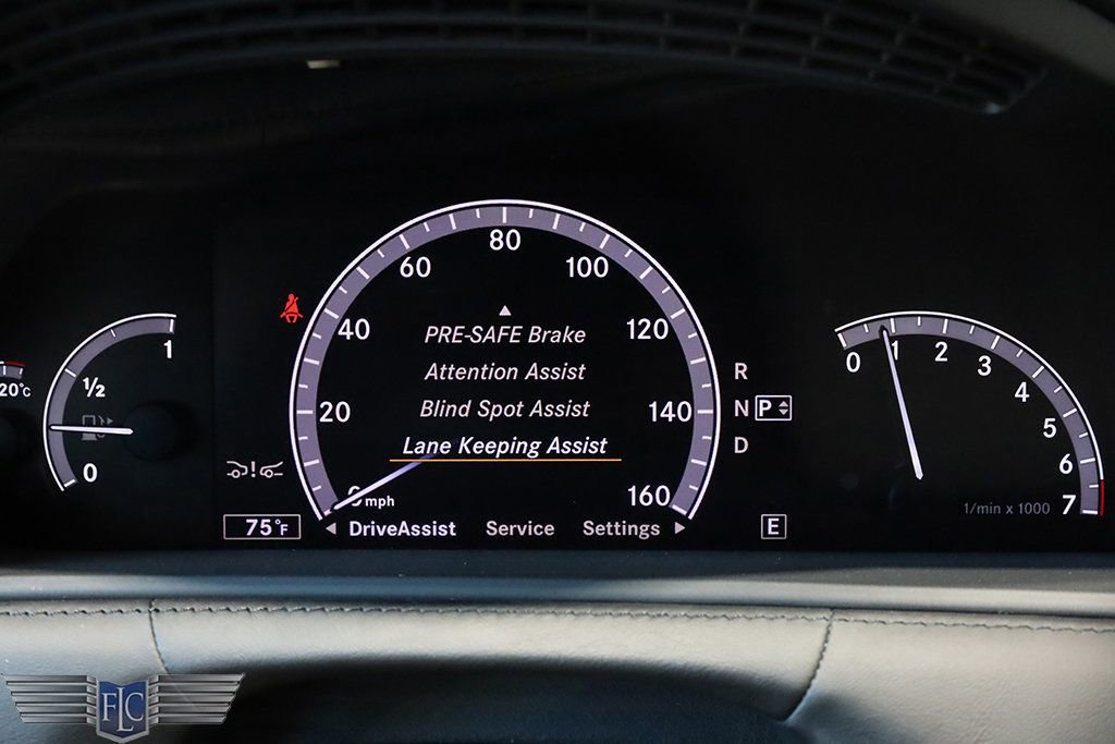 Used 2013 Mercedes-Benz CL 550 4MATIC image 35