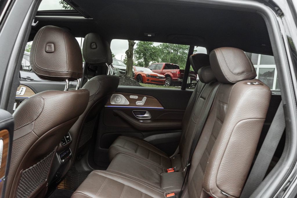 Used 2022 Mercedes-Benz GLS 450 4MATIC image 27