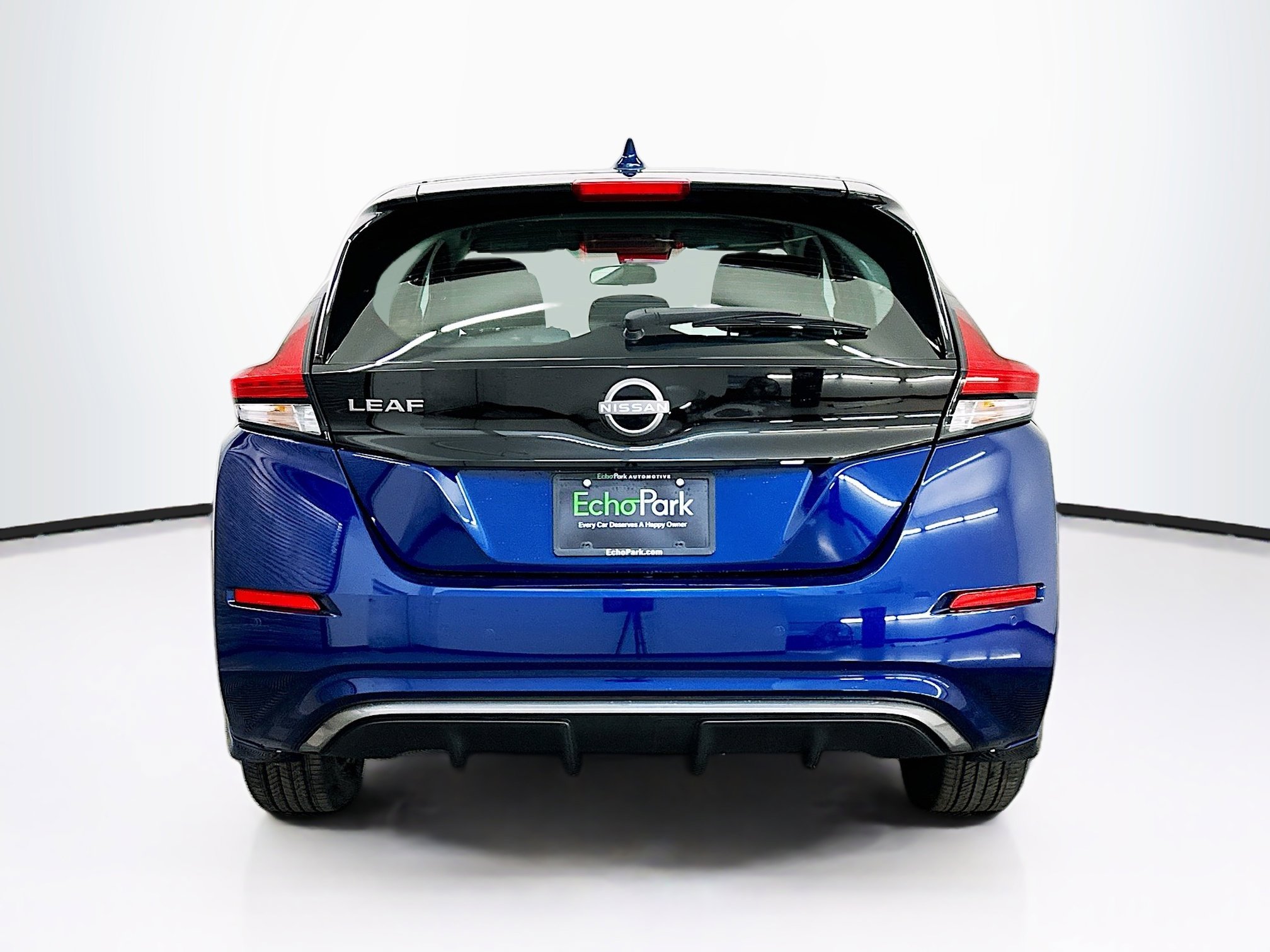 Used 2024 Nissan Leaf S FWD image 7