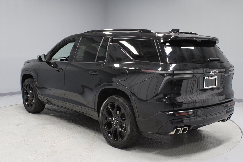 Used 2024 Chevrolet Traverse RS image 10