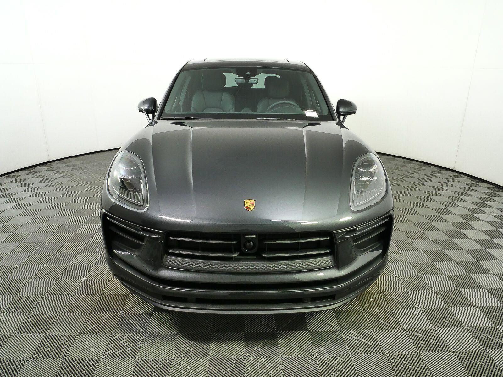 New 2026 Porsche Macan Turbo AWD/4WD image 35