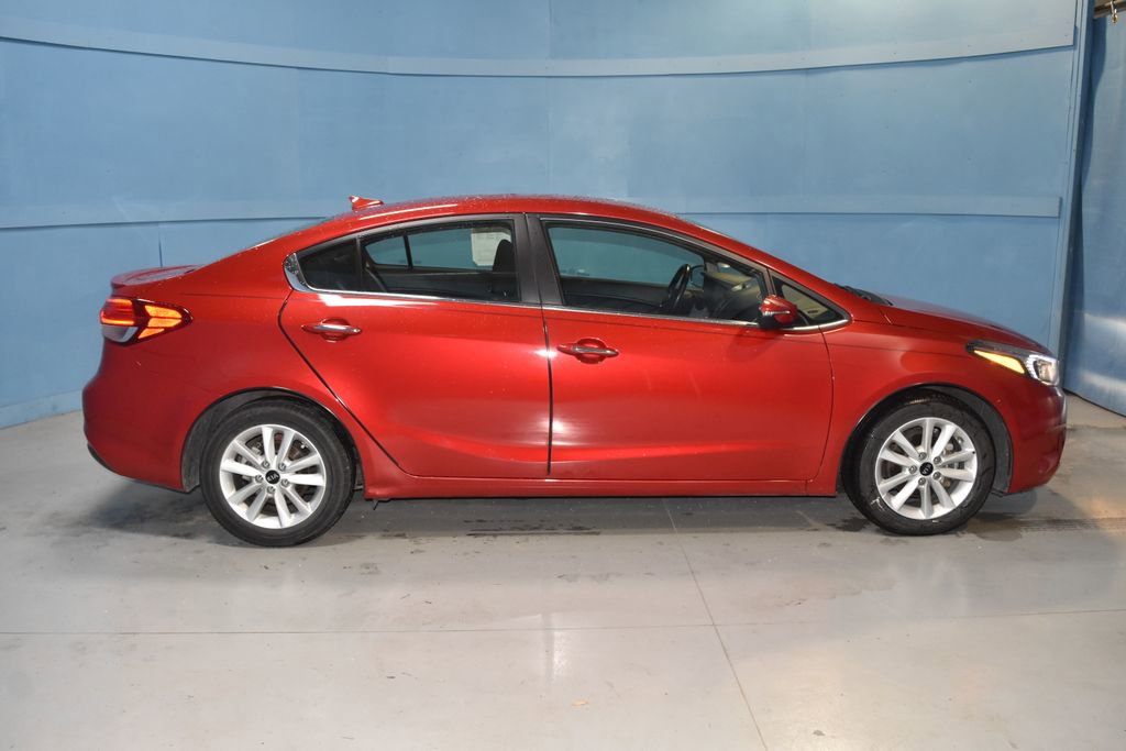 Used 2017 Kia Forte S w/ S Technology Package image 21