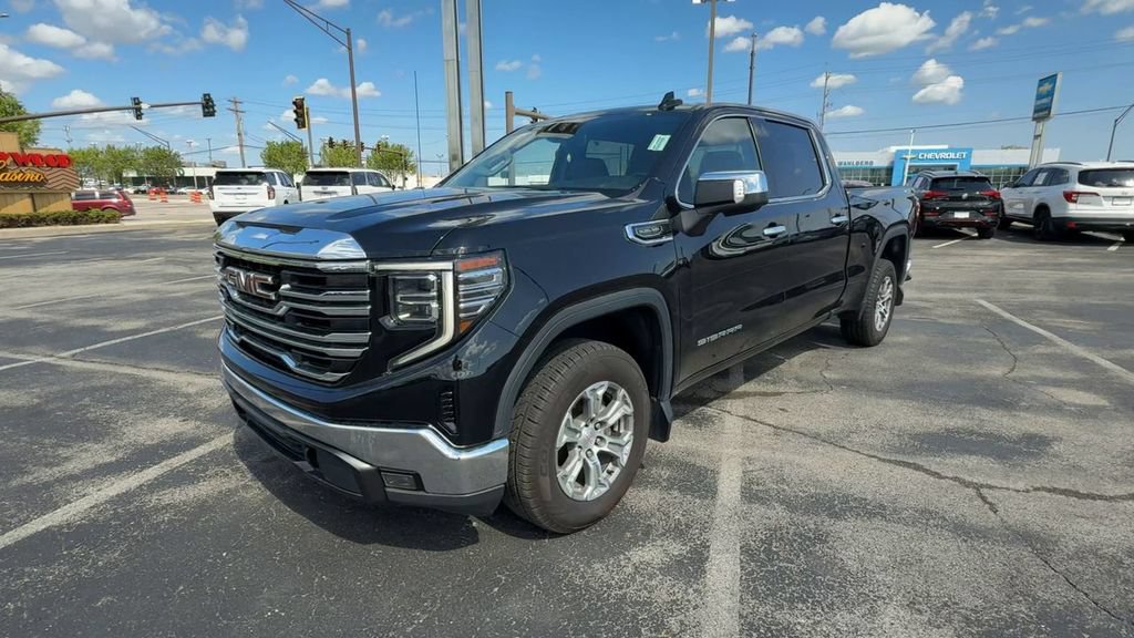 Used 2022 GMC Sierra 1500 SLT w/ Max Trailering Package AWD/4WD image 4