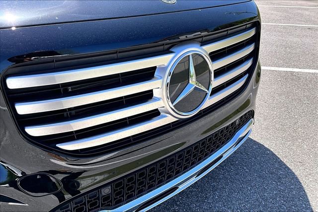 Used 2025 Mercedes-Benz GLB 250 image 34
