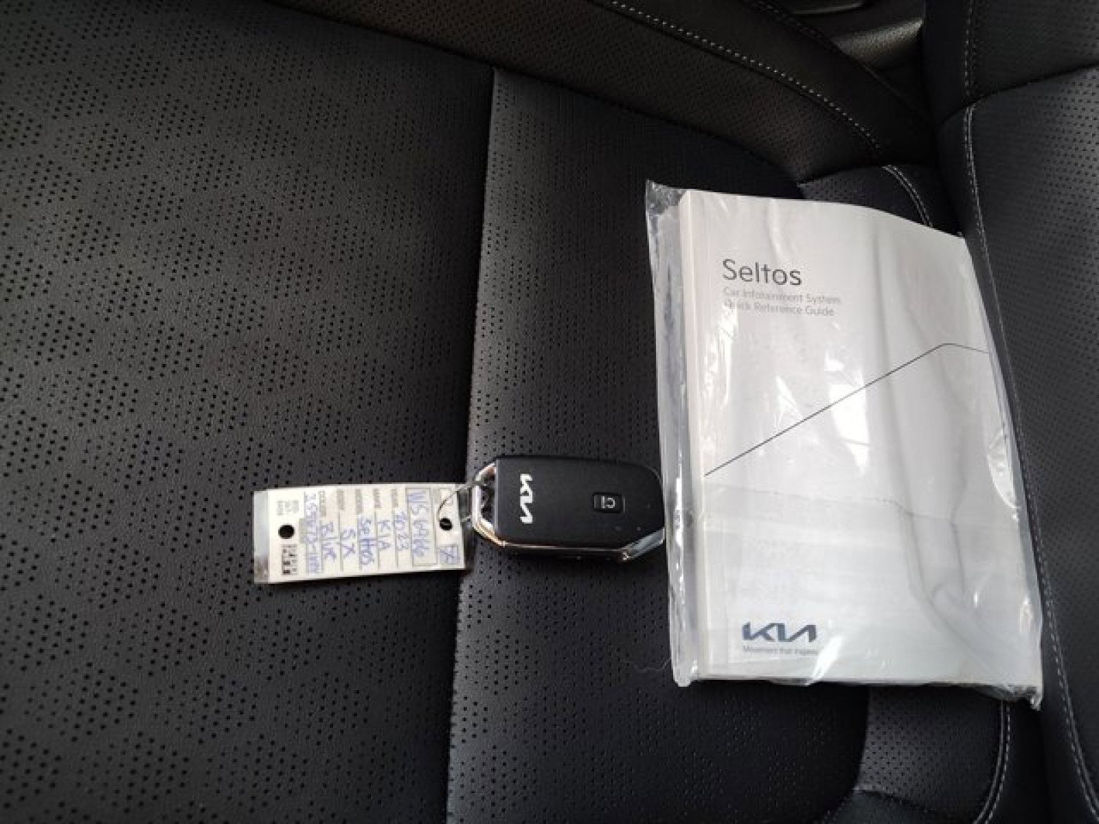 Used 2023 Kia Seltos SX w/ SX Sunroof Package image 23