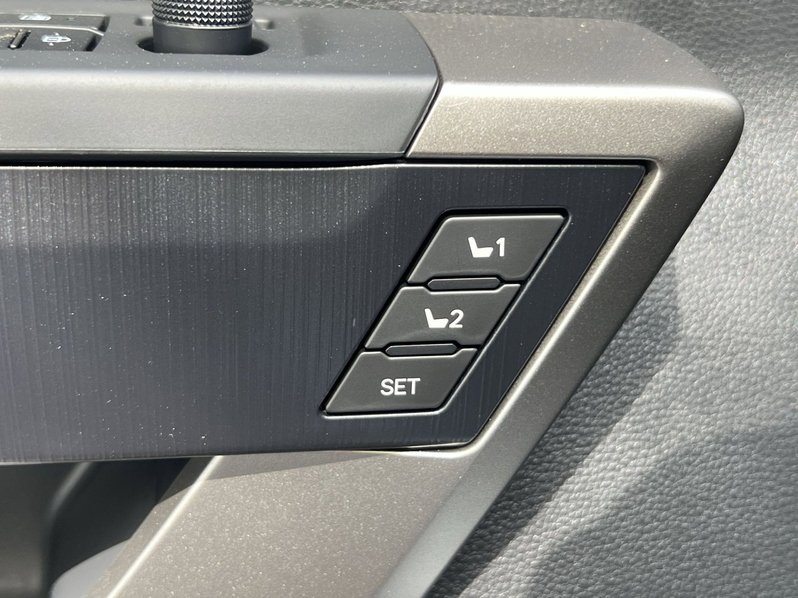 New 2026 Toyota Tundra Limited AWD/4WD image 23