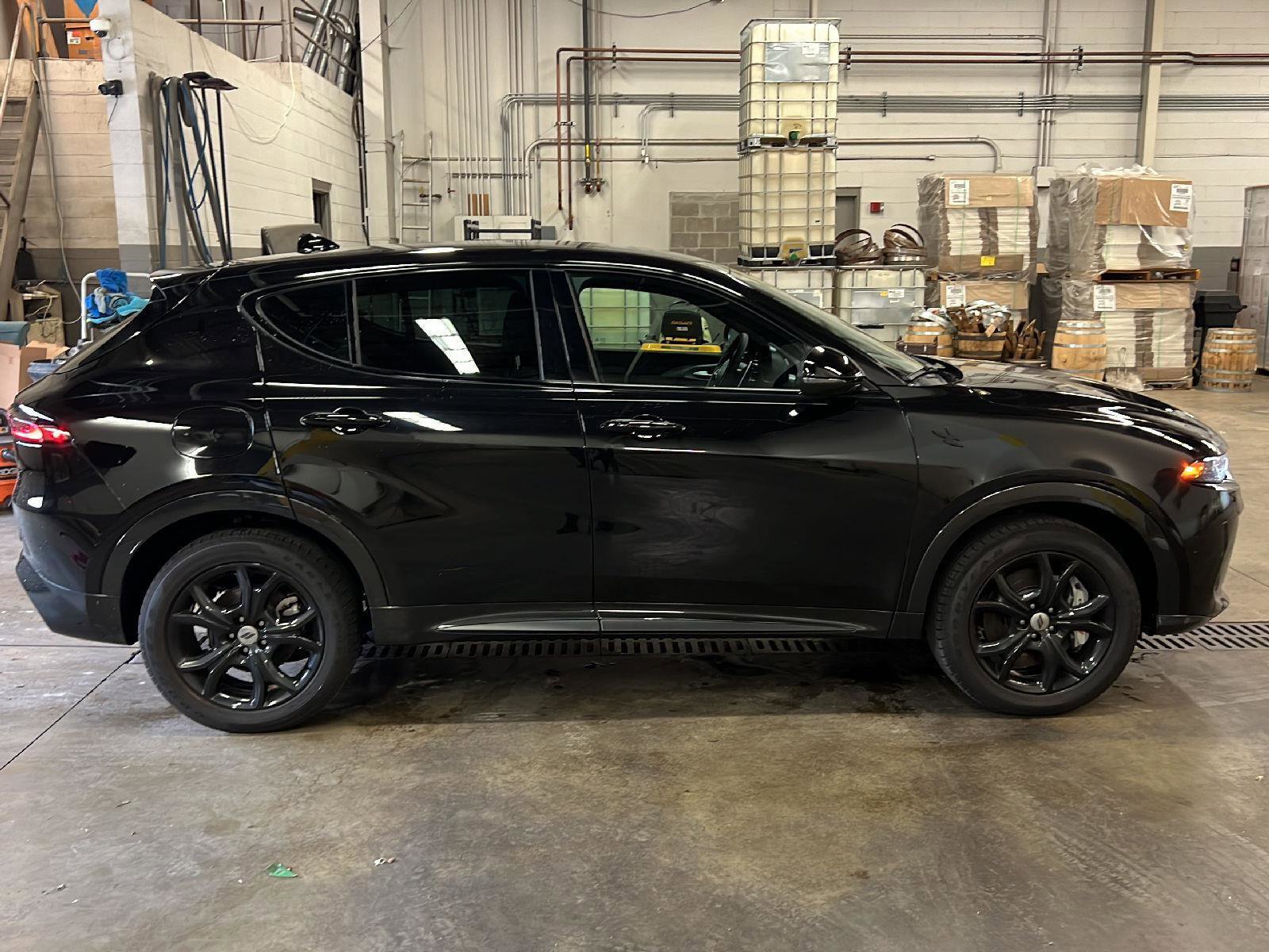 Used 2024 Dodge Hornet R/T w/ R/T Blacktop Package image 9