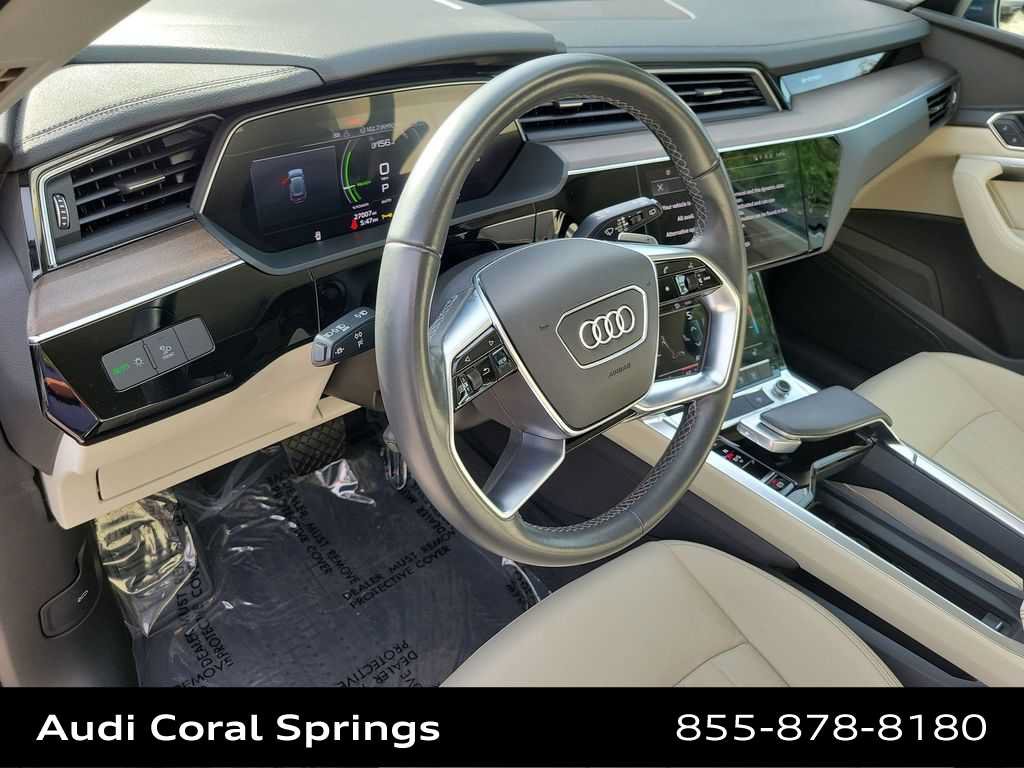 Certified 2024 Audi Q8 e-tron Premium Plus AWD/4WD image 10