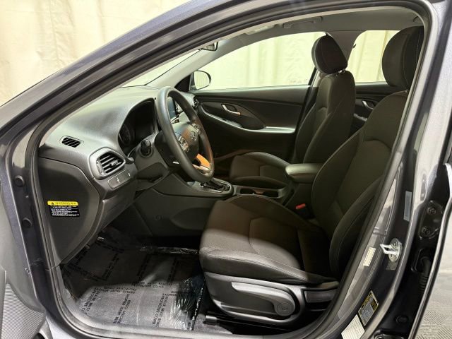 Used 2018 Hyundai Elantra GT FWD image 14