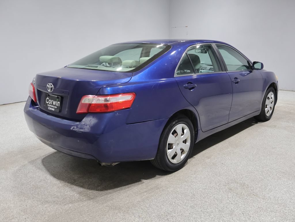 Used 2009 Toyota Camry FWD image 2