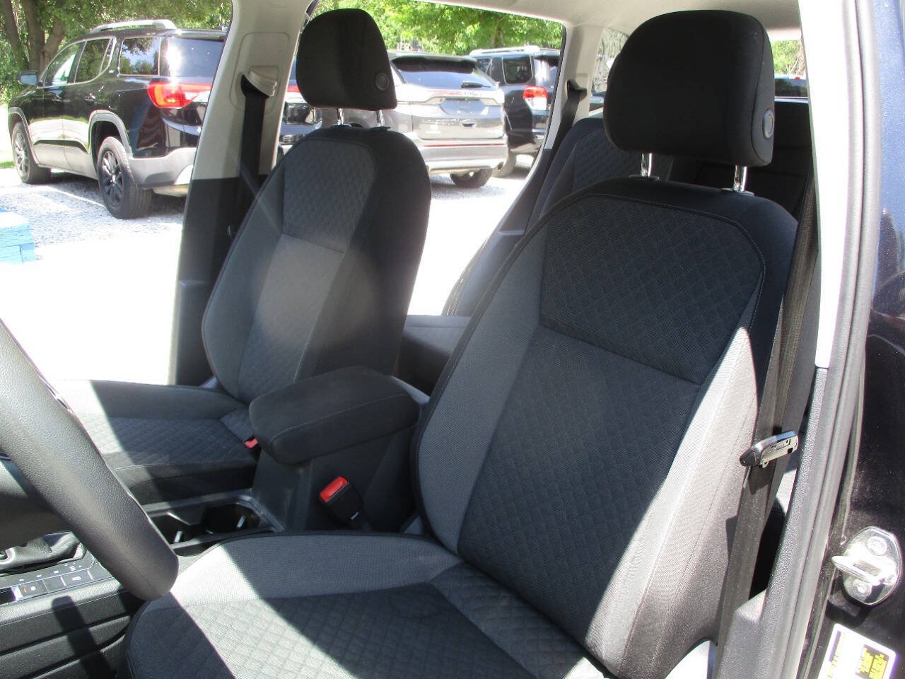 Used 2018 Volkswagen Tiguan S AWD/4WD image 17