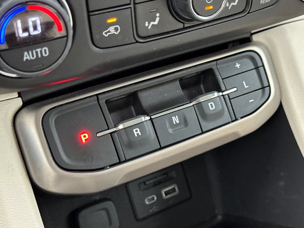 Used 2023 GMC Acadia Denali AWD/4WD image 22