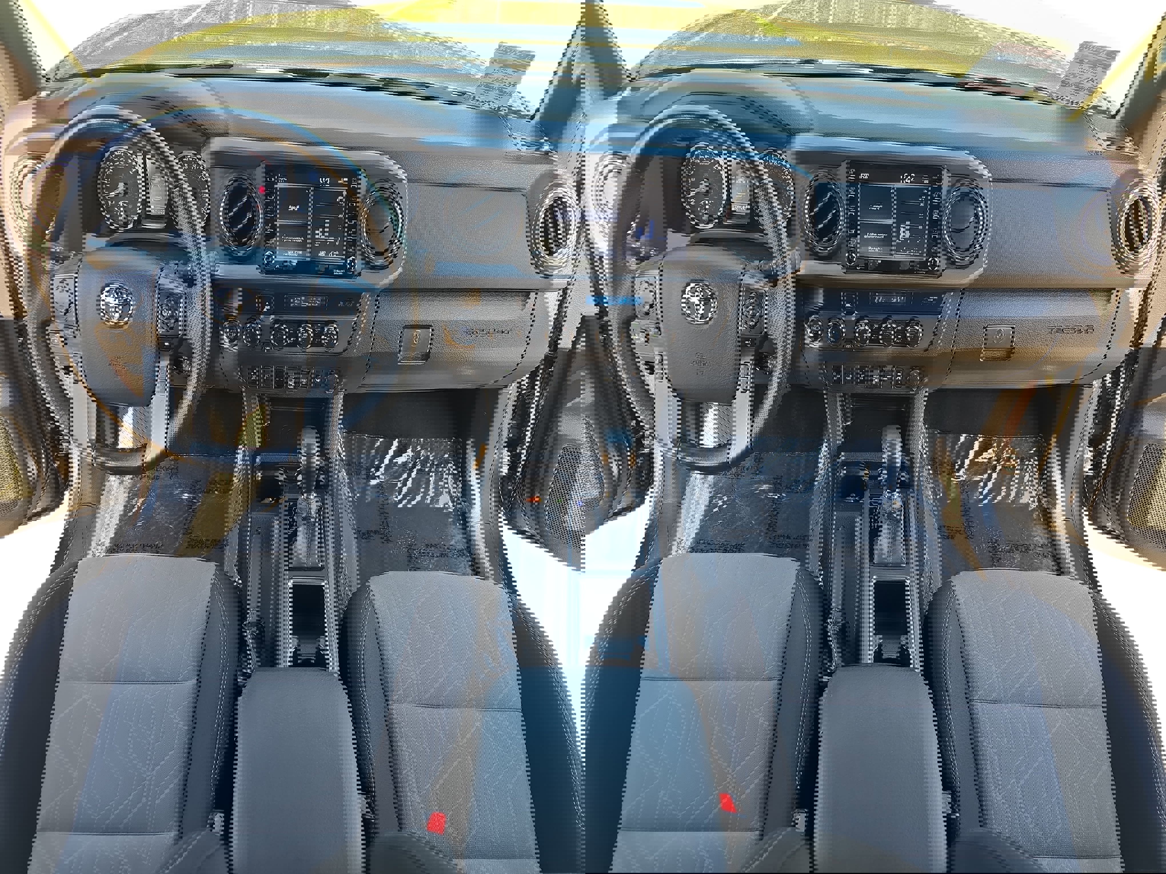 Used 2023 Toyota Tacoma TRD Sport w/ Advanced Technology Package image 9