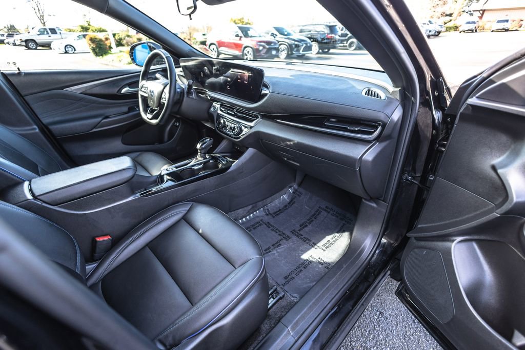 Used 2024 Buick Envista Sport Touring w/ Convenience I Package image 25