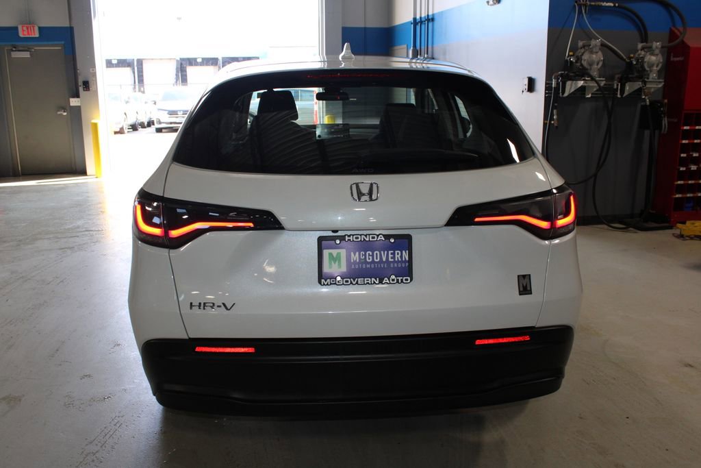 Used 2023 Honda HR-V LX image 37