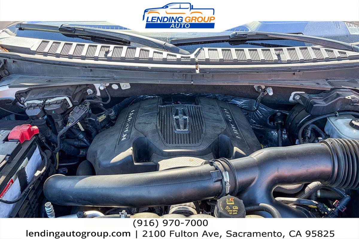 Used 2018 Lincoln Navigator L Reserve w/ Technology Package AWD/4WD image 25