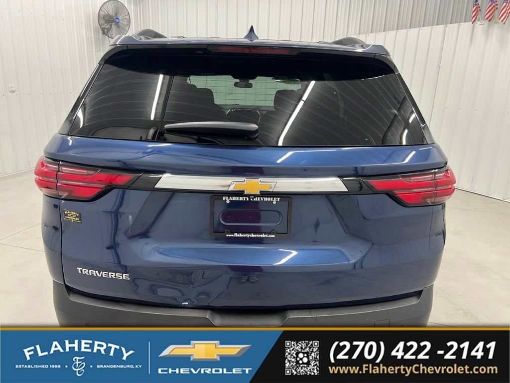 Used 2022 Chevrolet Traverse LT FWD image 4