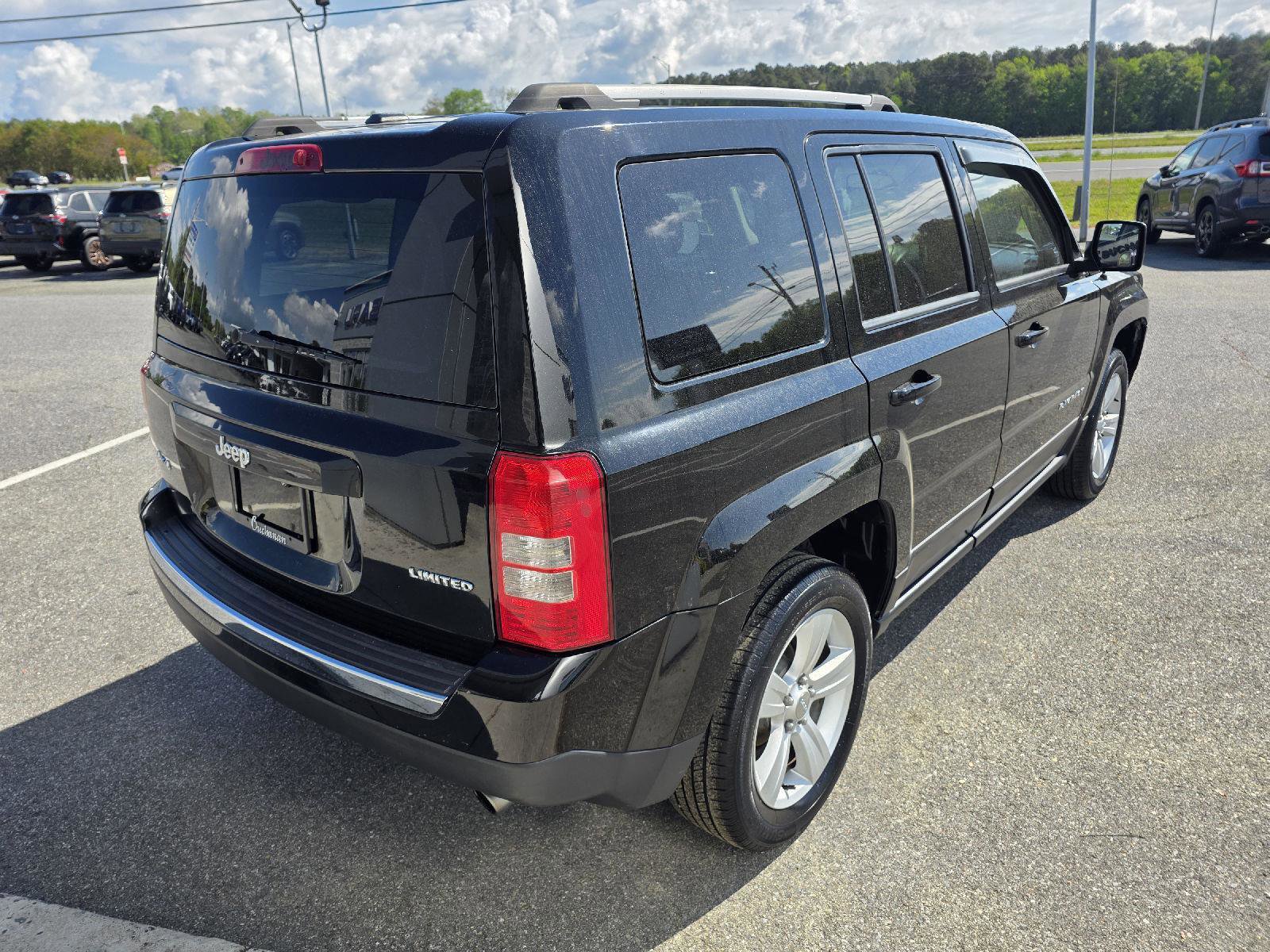 Used 2015 Jeep Patriot Limited w/ Sun/Sound Group AWD/4WD image 5