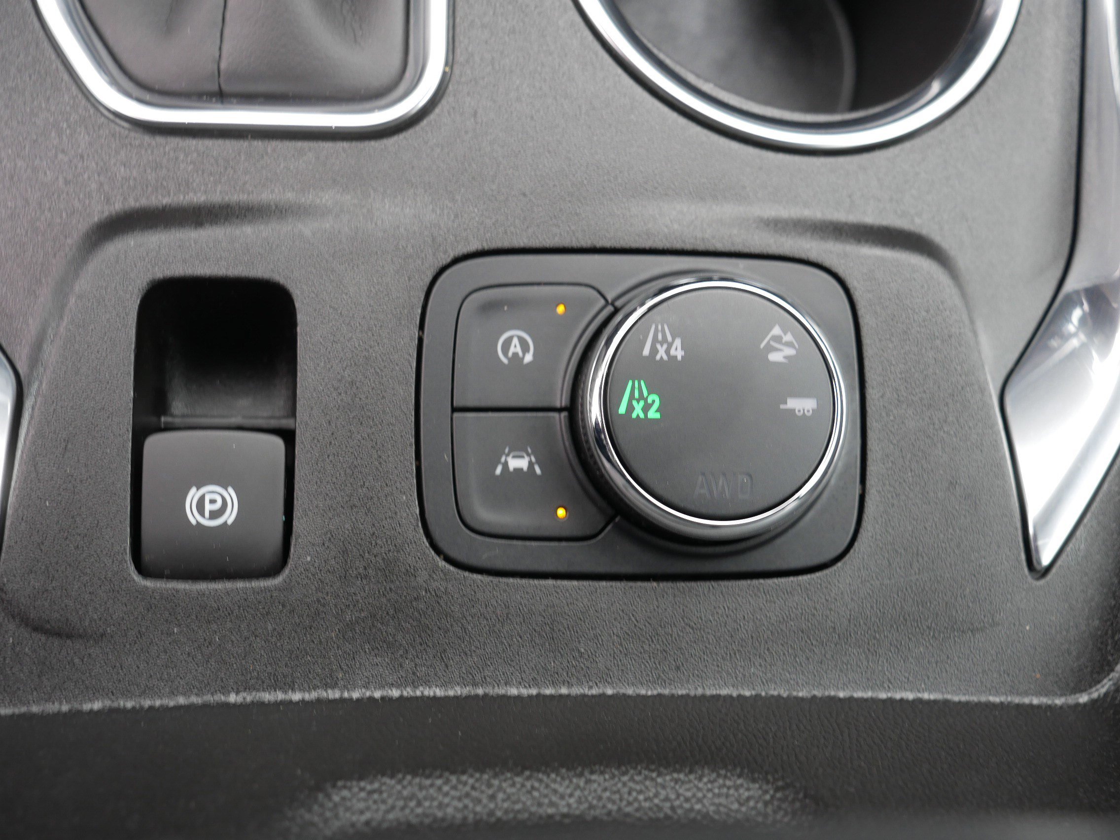 Used 2023 Chevrolet Traverse LT image 31