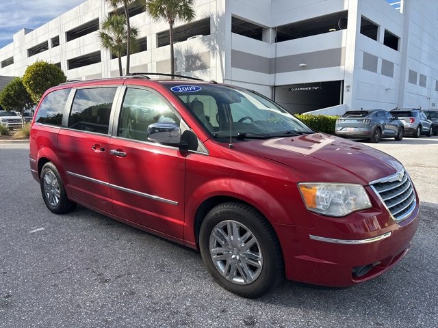 Used 2009 Chrysler Town & Country Limited w/ Entertainment Group #3 image 1