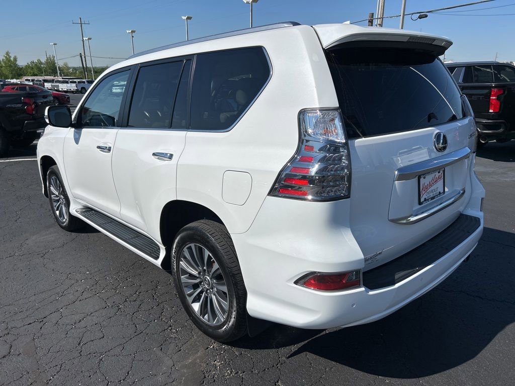 Used 2021 Lexus GX 460 Luxury w/ Accessory Package AWD/4WD image 7
