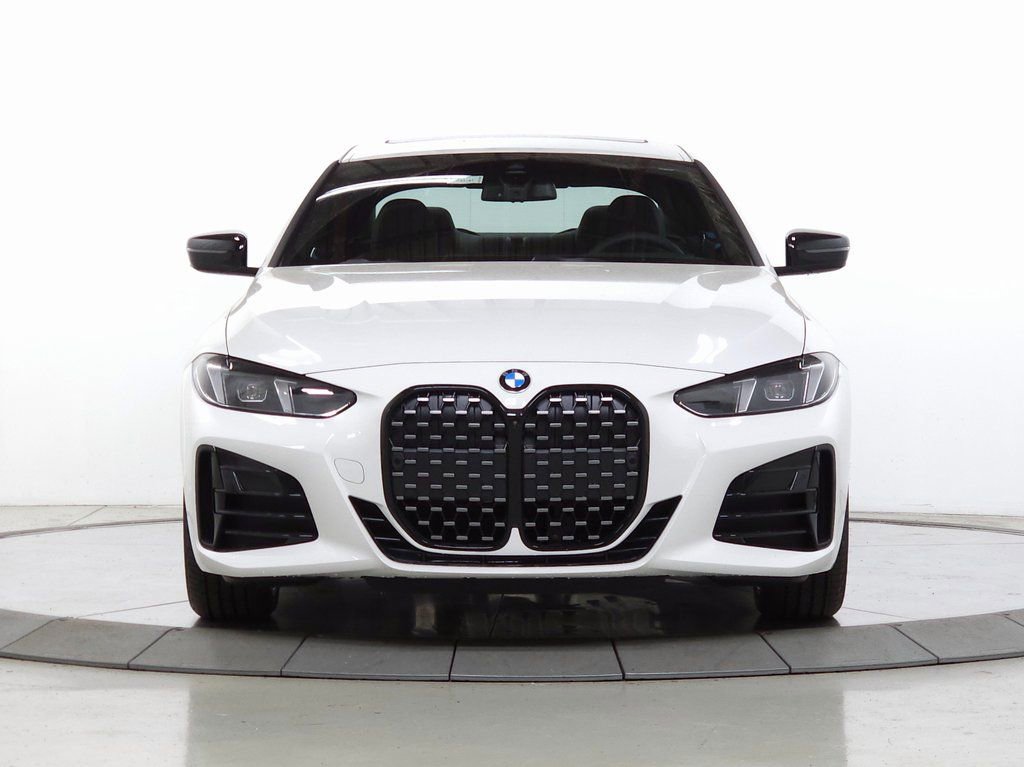 Certified 2025 BMW 430i xDrive Coupe w/ M Sport Package image 2