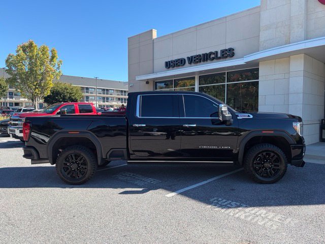 Used 2022 GMC Sierra 3500 Denali w/ Denali Black Diamond Edition AWD/4WD image 7