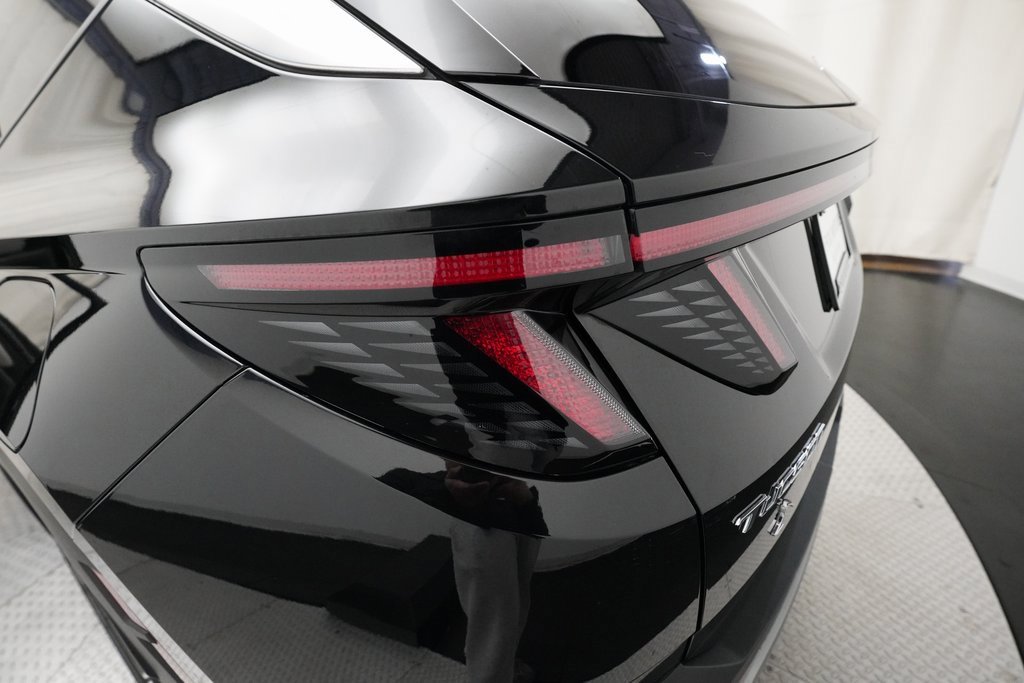 Used 2023 Hyundai Tucson Limited image 33