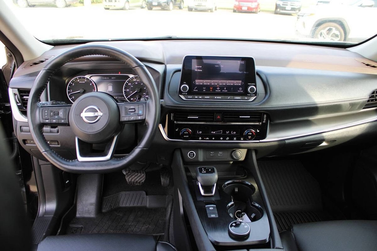 Used 2022 Nissan Rogue SV w/ SV Premium Package AWD/4WD image 11