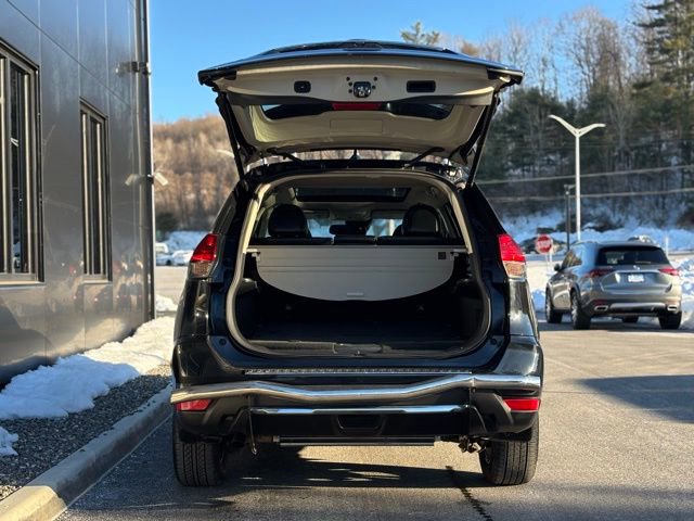 Used 2017 Nissan Rogue SL w/ SL Premium Package AWD/4WD image 60