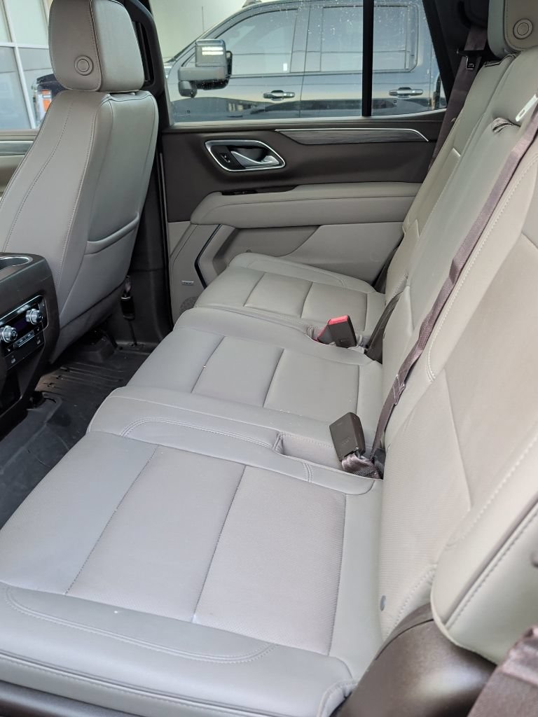 Used 2022 GMC Yukon SLT w/ SLT Luxury Package RWD image 10