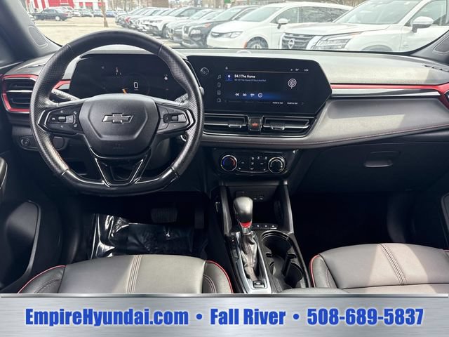 Used 2024 Chevrolet TrailBlazer RS FWD image 14