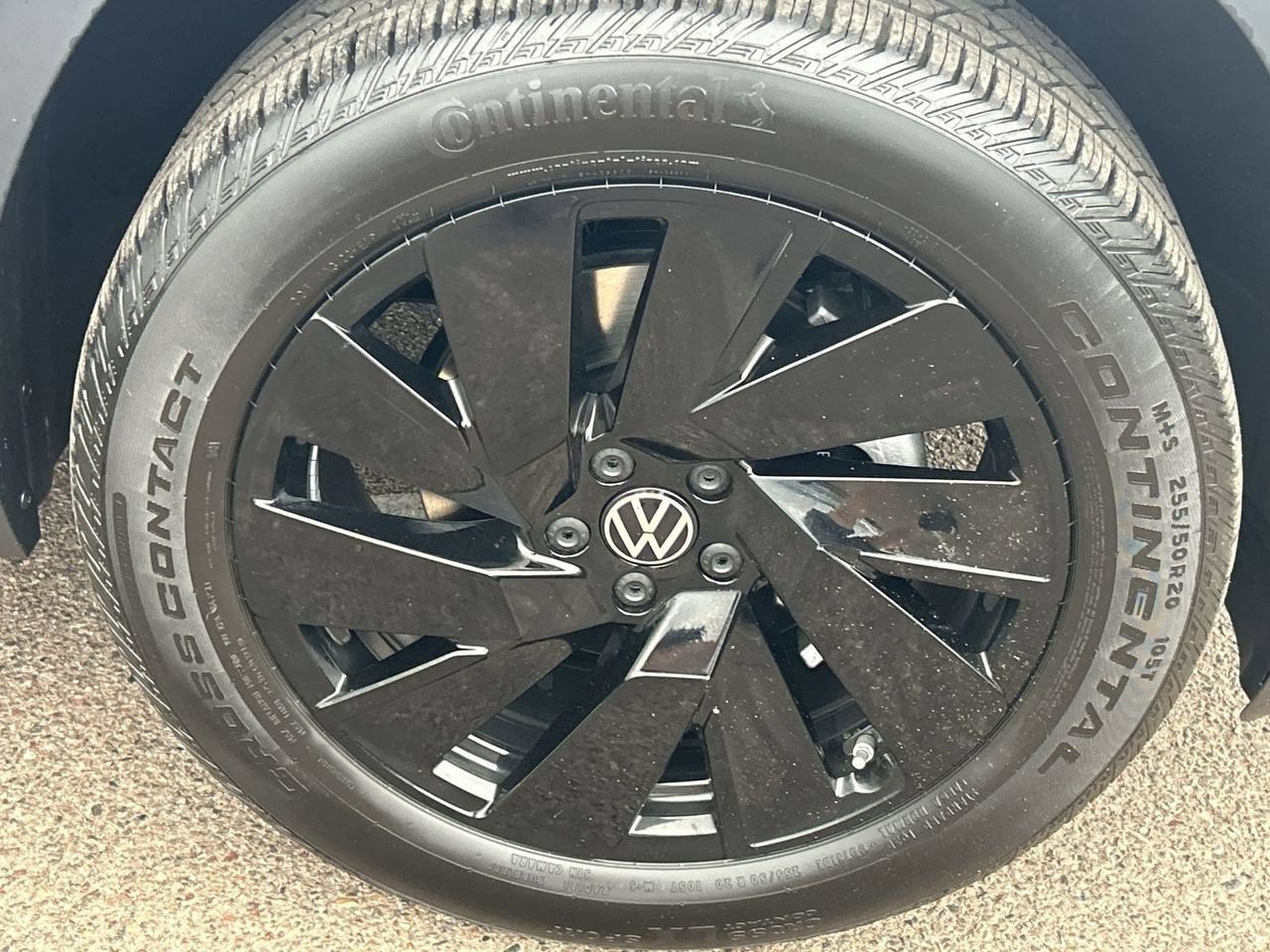 New 2026 Volkswagen Atlas SE FWD image 6