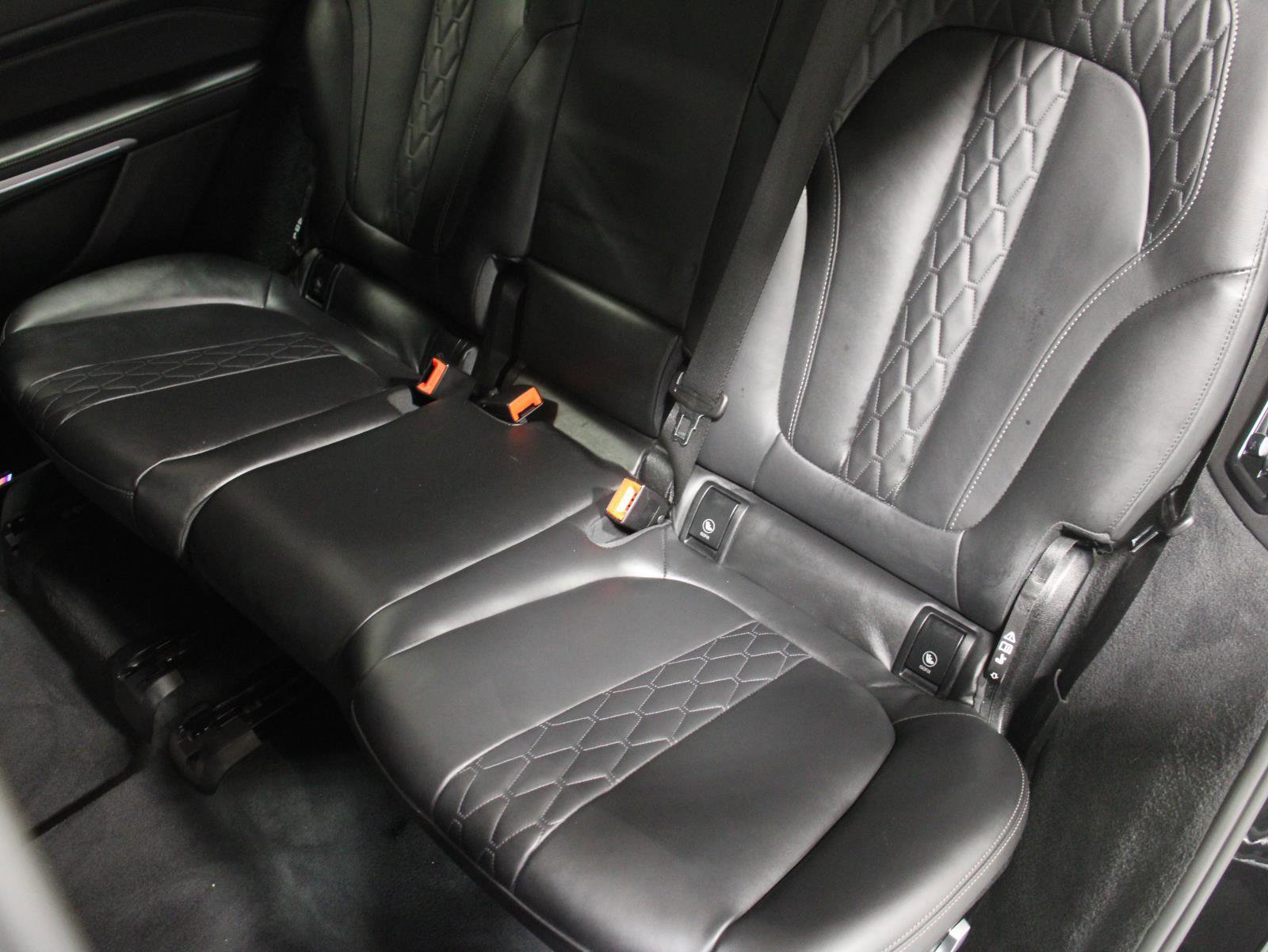 Certified 2023 BMW X7 M60i w/ Executive Package image 14