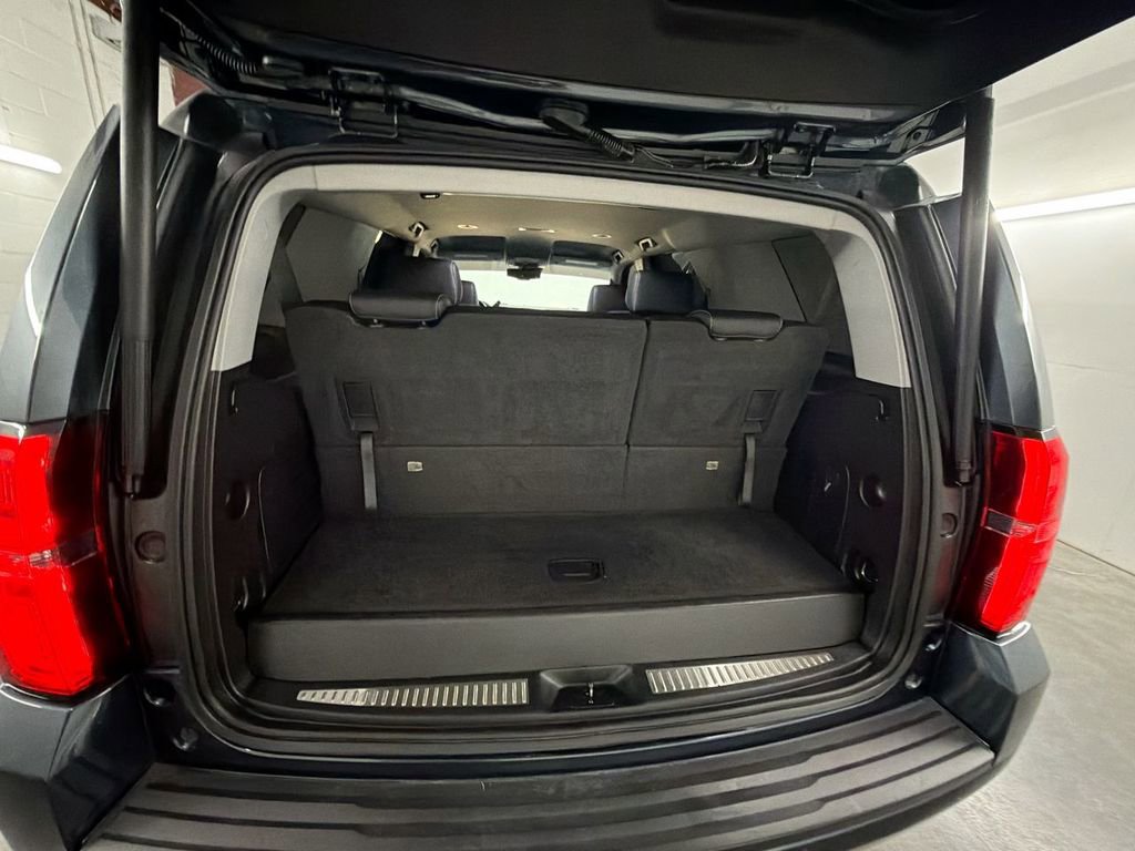 Used 2019 Chevrolet Tahoe LT w/ Off-Road Package AWD/4WD image 24