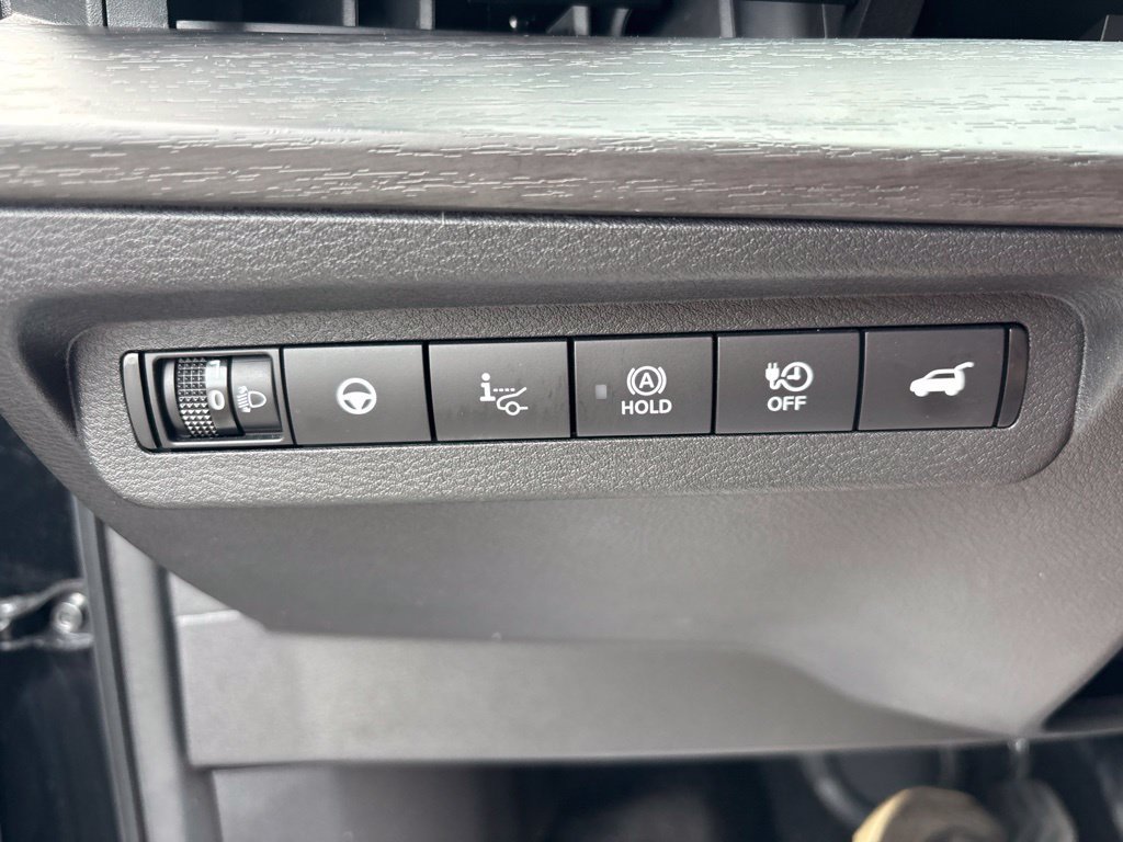 Certified 2024 Nissan Ariya AWD image 33