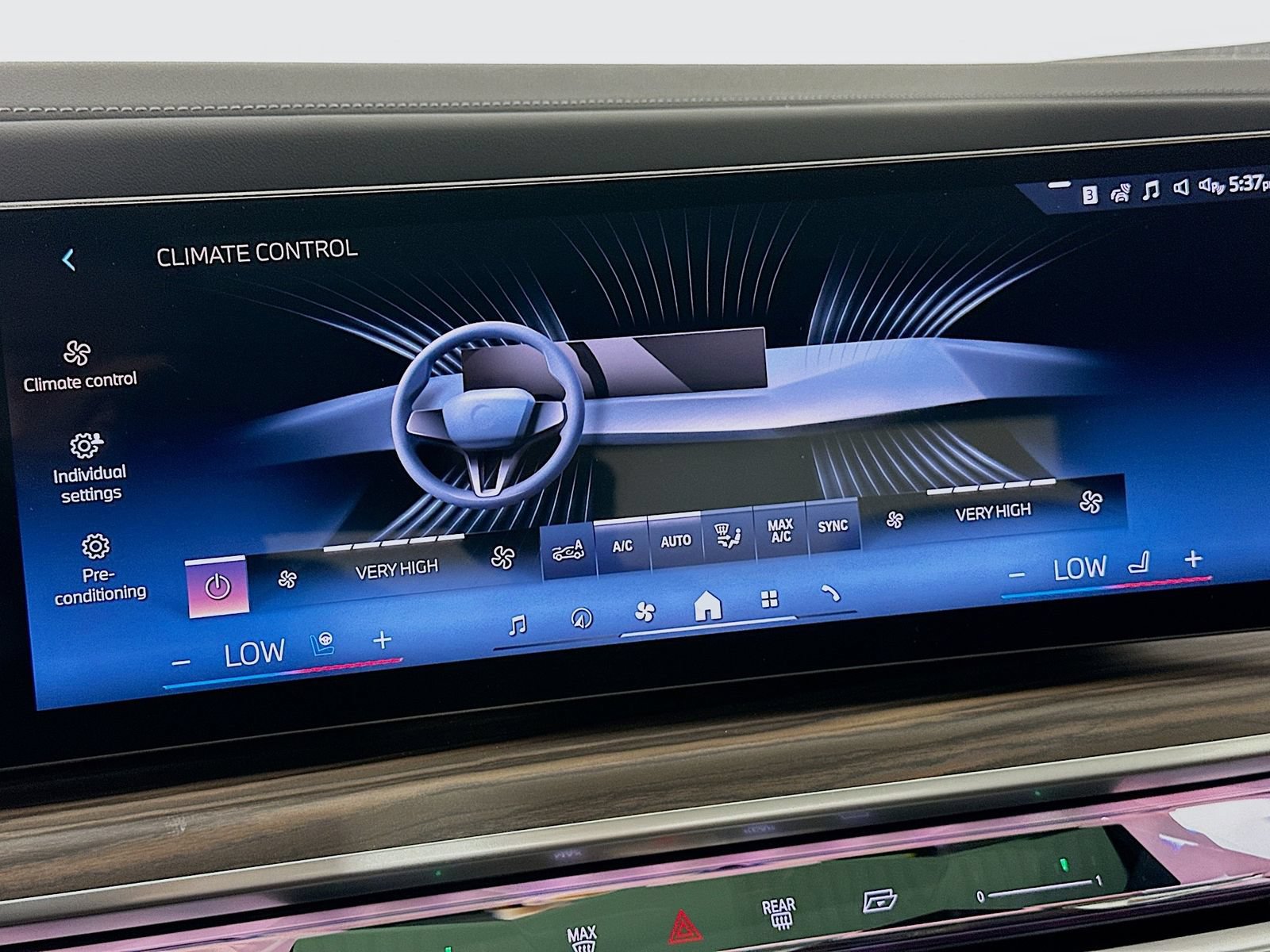 New 2026 BMW 760i xDrive AWD/4WD image 27