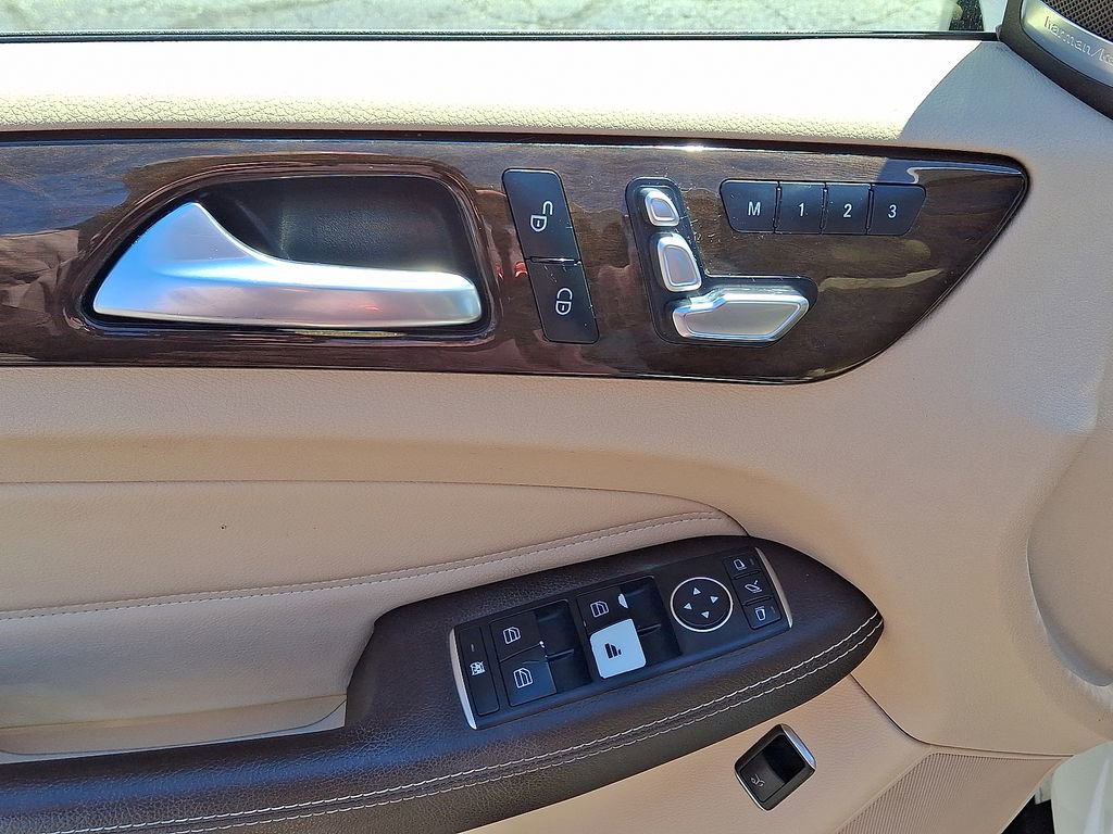 Used 2016 Mercedes-Benz GLE 350 4MATIC image 2