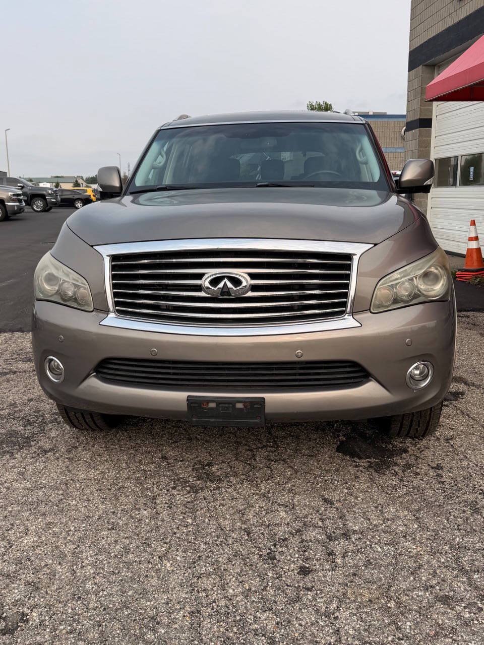 Used 2014 INFINITI QX80 4WD w/ Theater Package image 10
