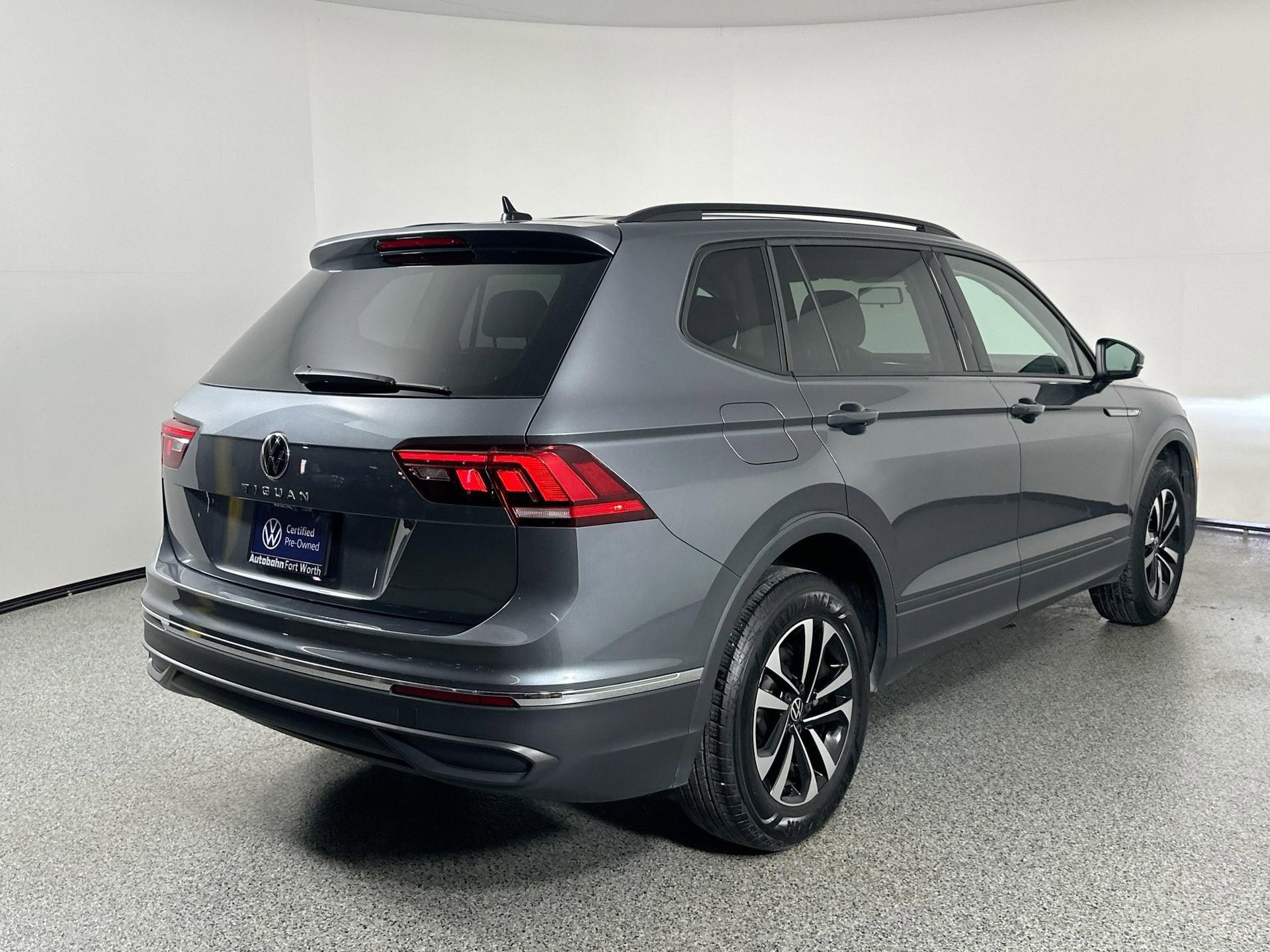 Certified 2022 Volkswagen Tiguan S image 4