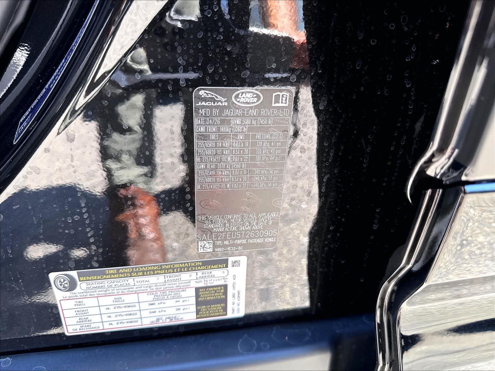 New 2026 Land Rover Defender 130 X-Dynamic SE AWD/4WD image 36
