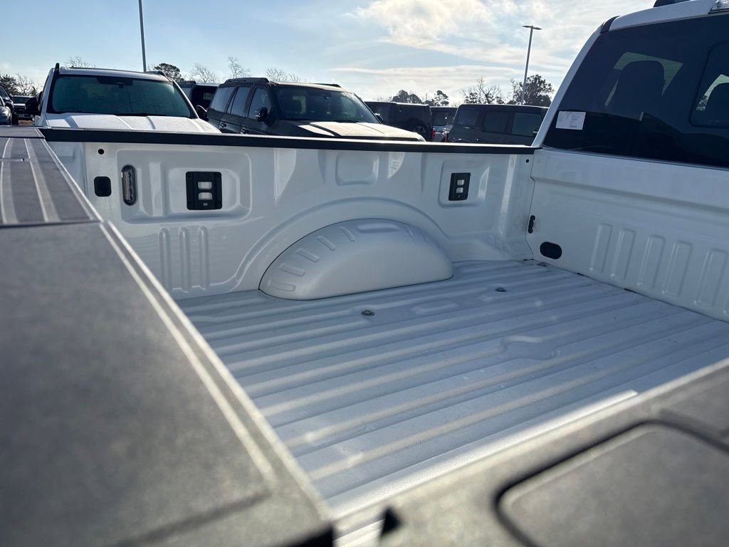 New 2025 Ford F350 King Ranch w/ Chrome Package image 47