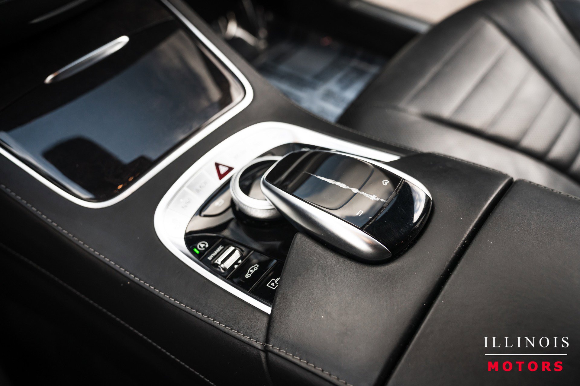 Used 2019 Mercedes-Benz S 560 4MATIC Sedan image 28