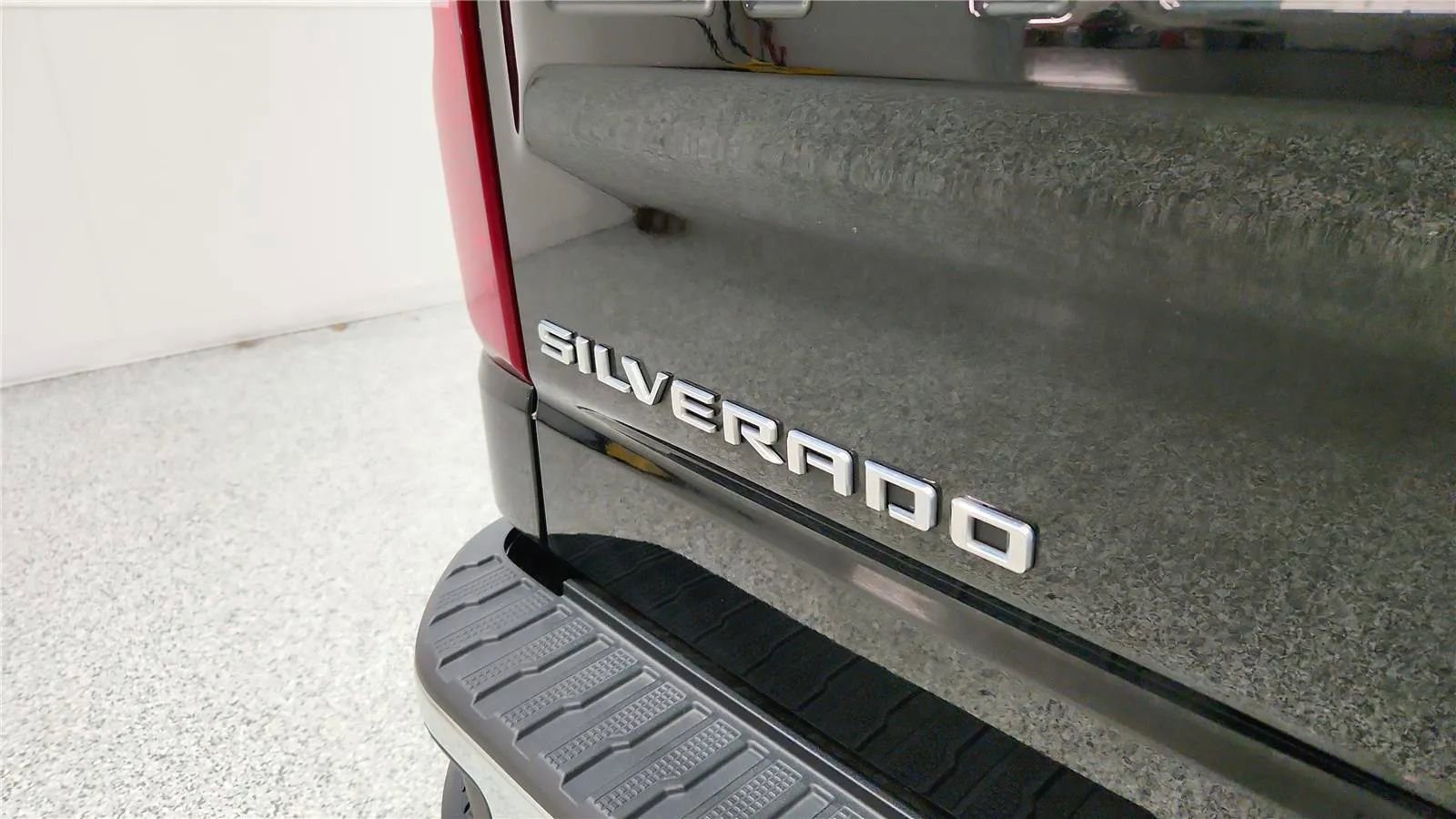 Used 2023 Chevrolet Silverado 1500 LT image 16