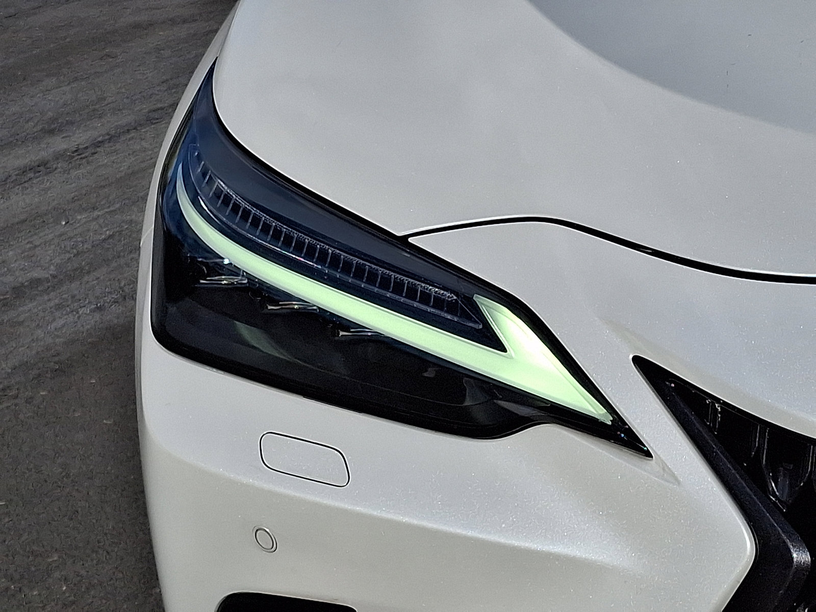 Certified 2023 Lexus NX 450h+ 450h+ Luxury w/ Towing Package (2000 Lbs) image 9