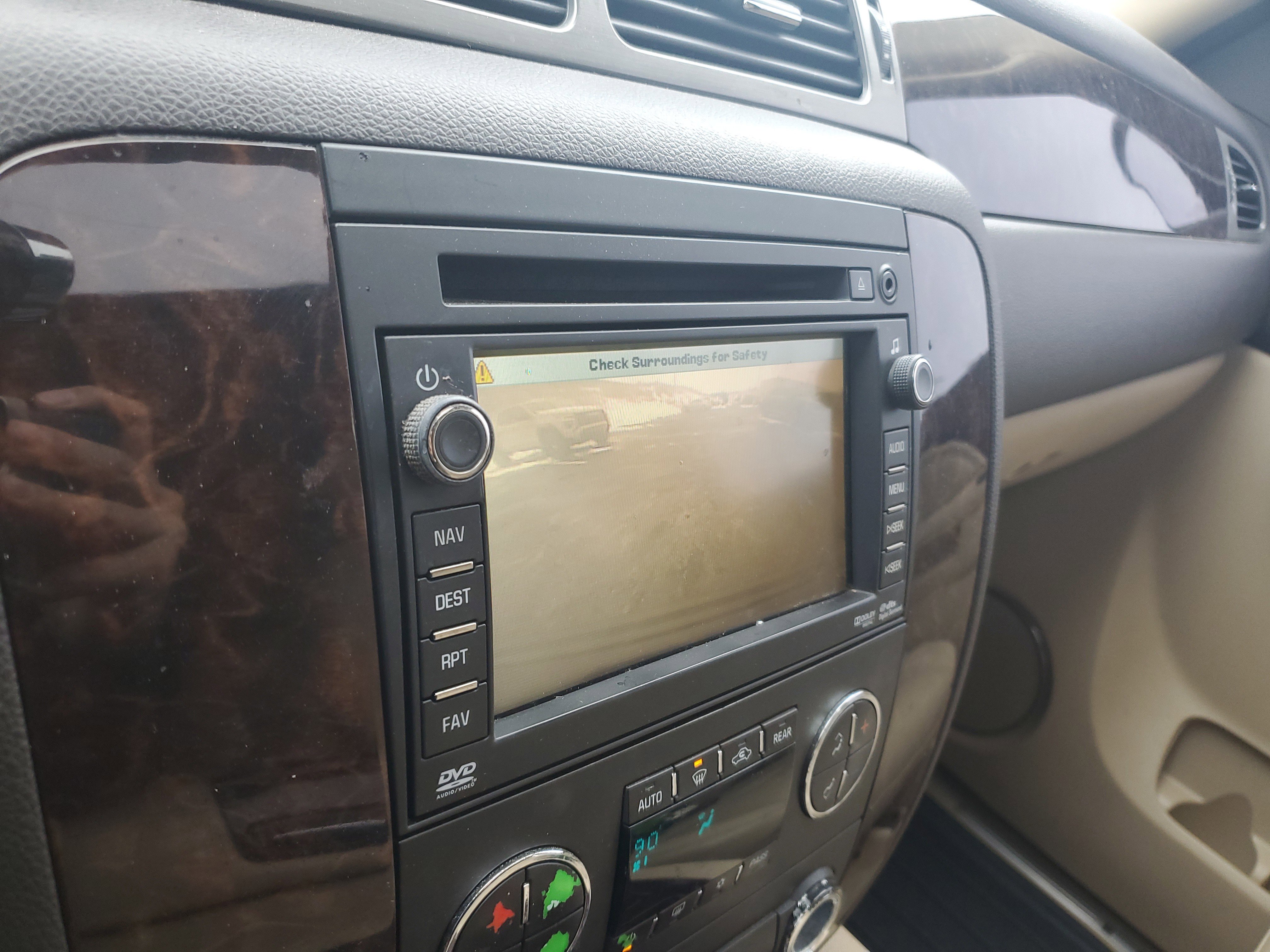 Used 2011 GMC Yukon XL Denali image 22