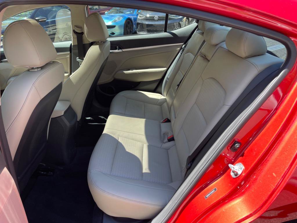Used 2020 Hyundai Elantra Limited w/ Ultimate Package 03 FWD image 31