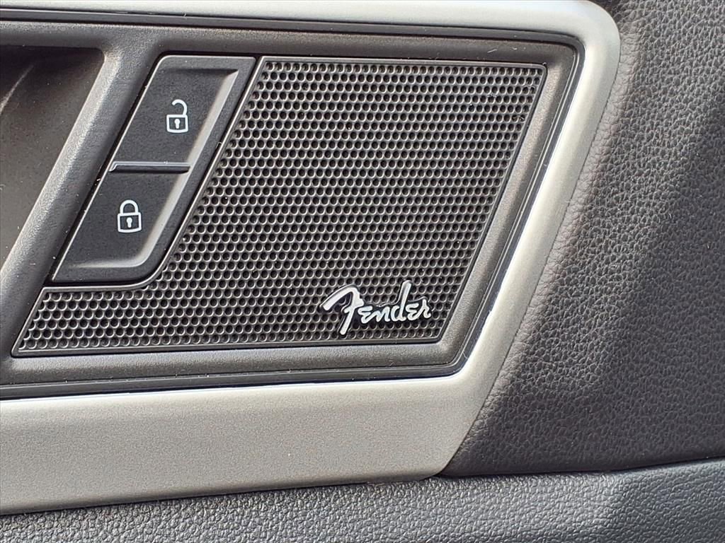 Used 2023 Volkswagen Atlas Cross Sport SEL Premium R-Line image 31