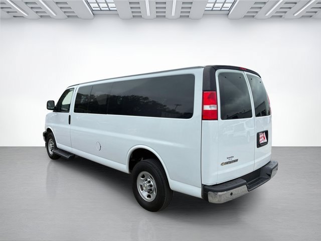 Used 2023 Chevrolet Express 3500 LT w/ LT Preferred Equipment Group RWD image 7