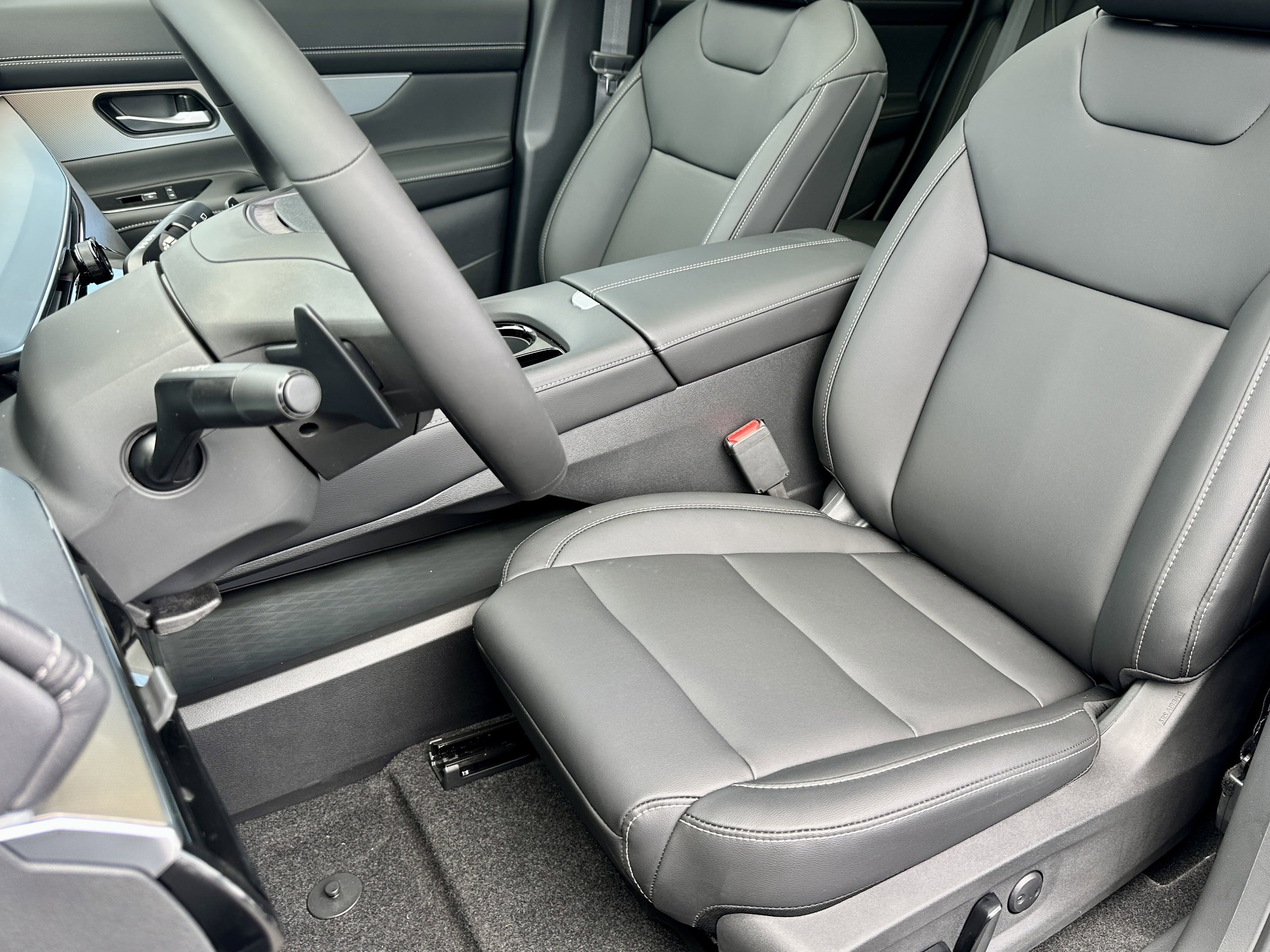 New 2025 Nissan Murano SL w/ Cargo Package AWD/4WD image 25